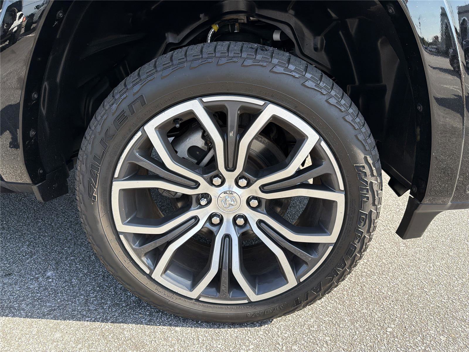 Used 2025 RAM 1500 Tungsten w/ Off Road Group AWD/4WD image 12
