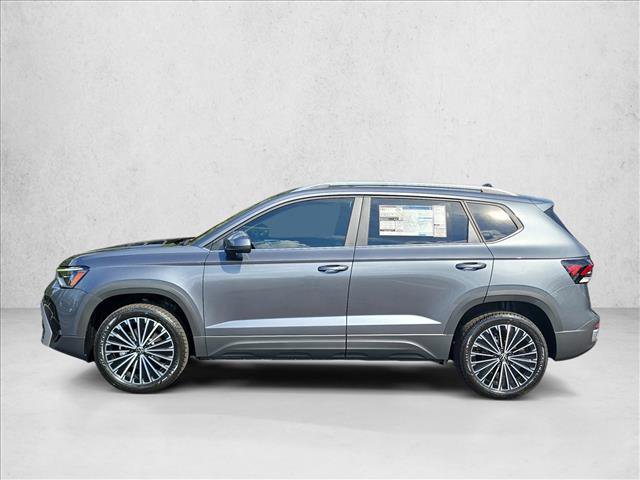 New 2025 Volkswagen Taos SE image 7