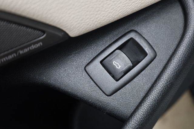 Used 2017 BMW 530i RWD image 38