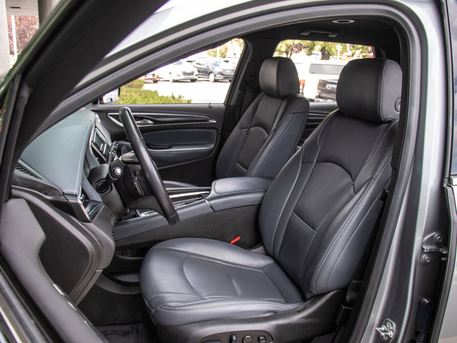 Used 2024 Buick Enclave Premium image 10
