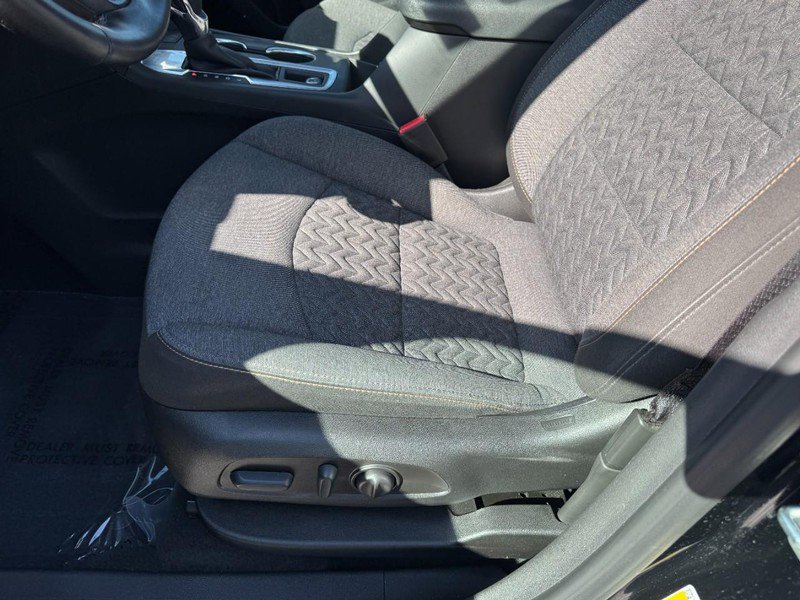 Used 2023 Chevrolet Equinox LT image 15