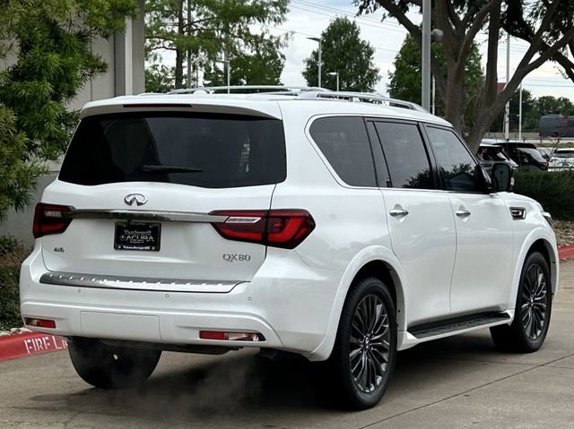 Used 2024 INFINITI QX80 Sensory AWD/4WD image 4