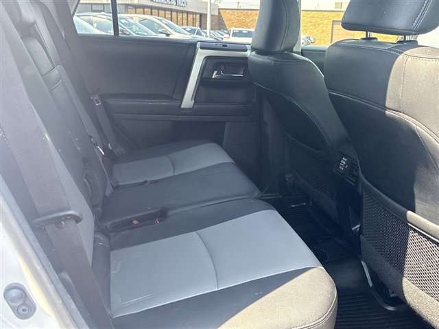 Used 2020 Toyota 4Runner SR5 Premium w/ Moonroof Package AWD/4WD image 27
