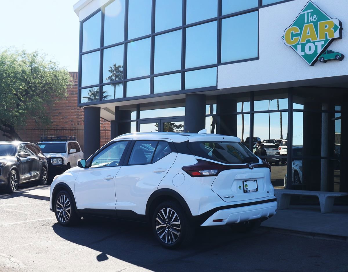Used 2021 Nissan Kicks SV FWD image 9