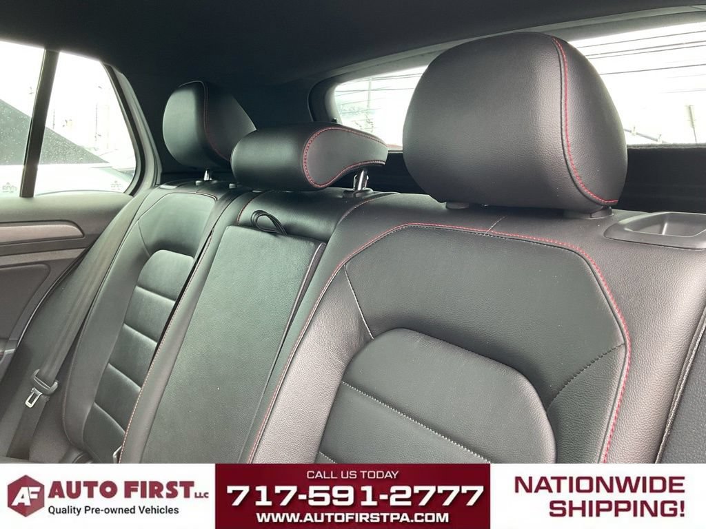 Used 2020 Volkswagen GTI SE FWD image 12