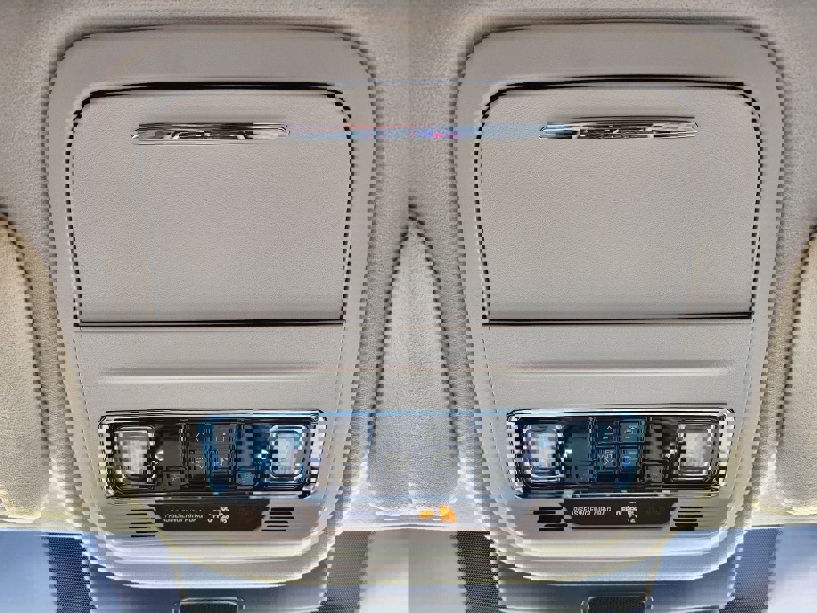 Used 2020 Lincoln Aviator Black Label w/ Dynamic Handling Package image 32