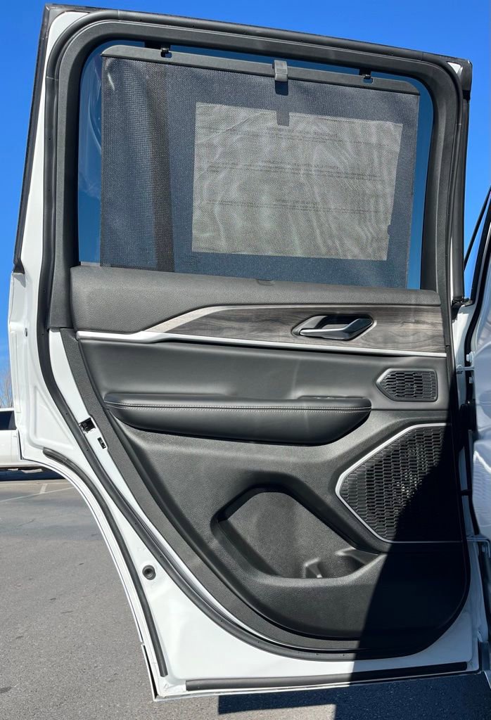 New 2025 Jeep Grand Cherokee Limited 4xe image 24