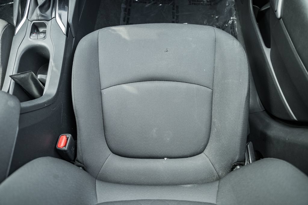 Used 2024 Toyota Corolla Cross LE AWD/4WD image 28