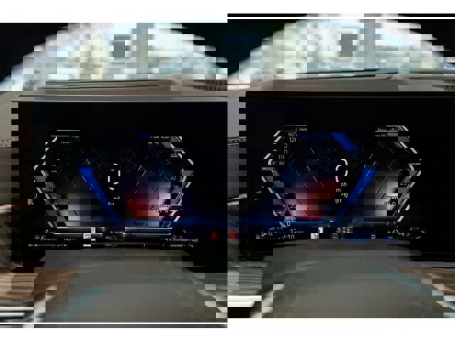 New 2026 BMW X5 xDrive50e w/ Premium Package image 72