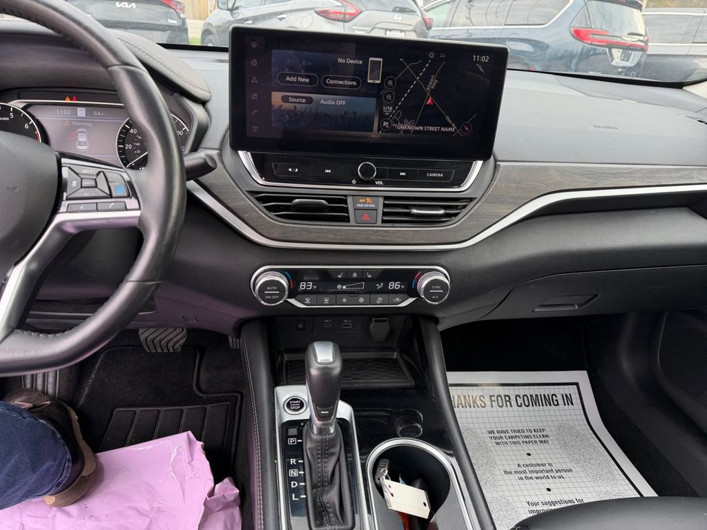 Used 2023 Nissan Altima 2.5 SL FWD image 15