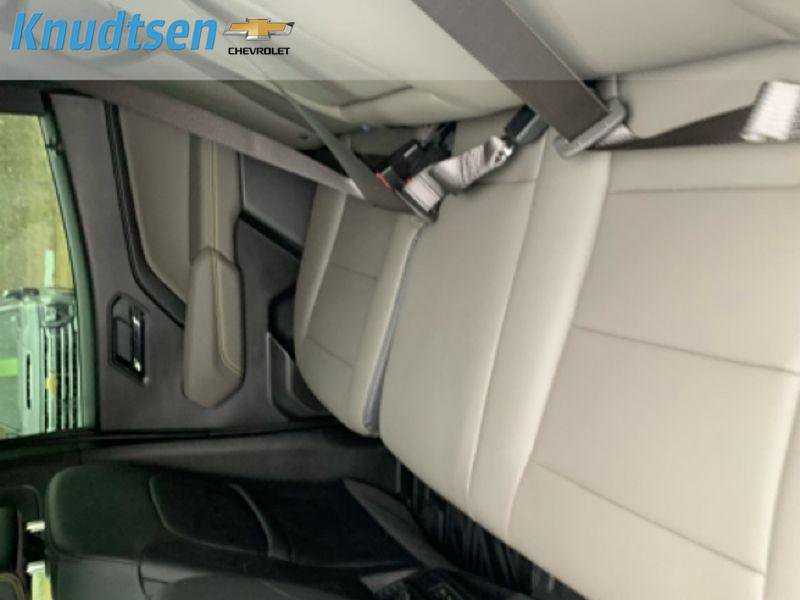 Used 2025 Chevrolet Colorado ZR2 w/ Technology Package image 14