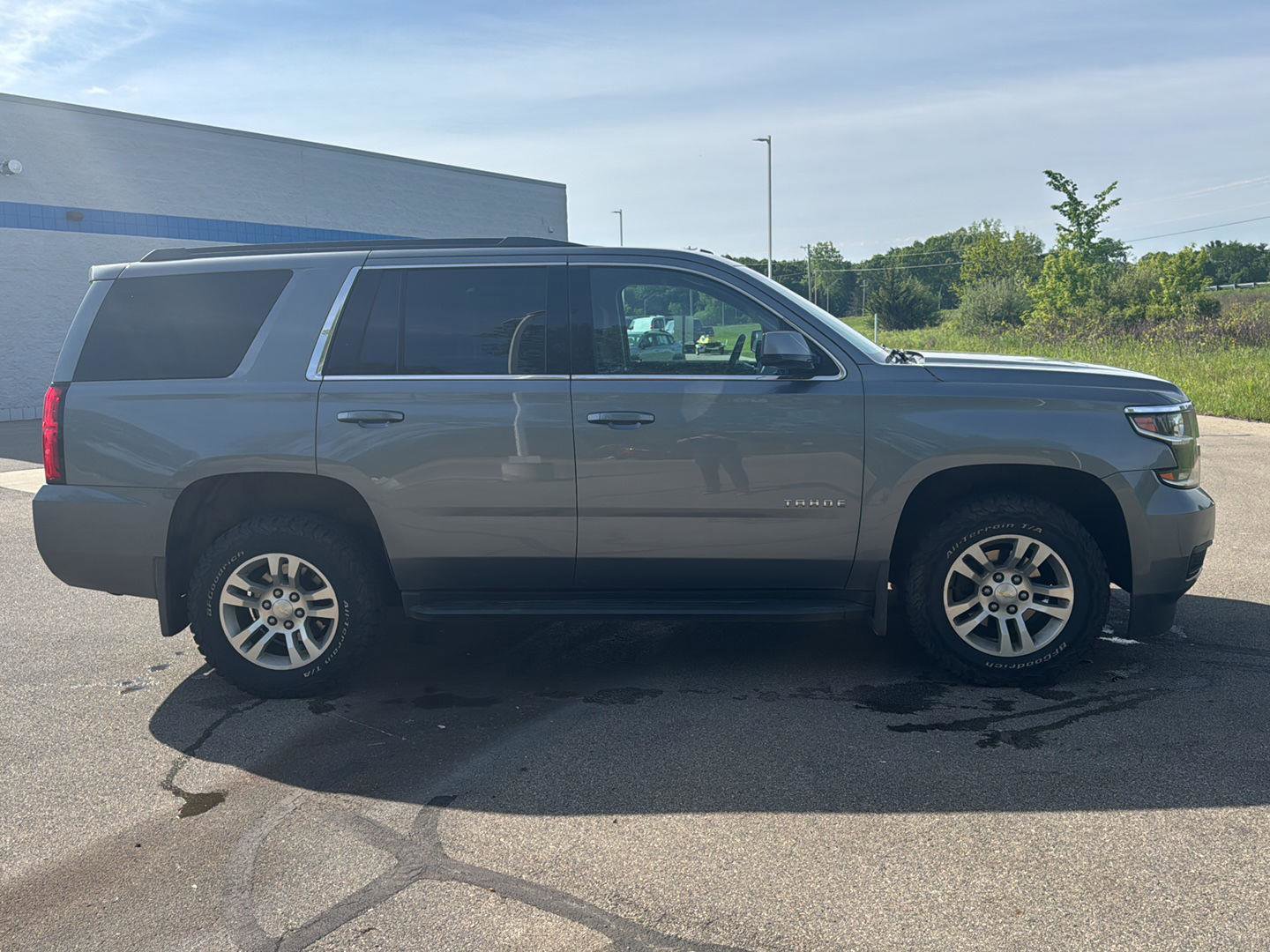 Used 2018 Chevrolet Tahoe LS w/ Max Trailering Package AWD/4WD image 6