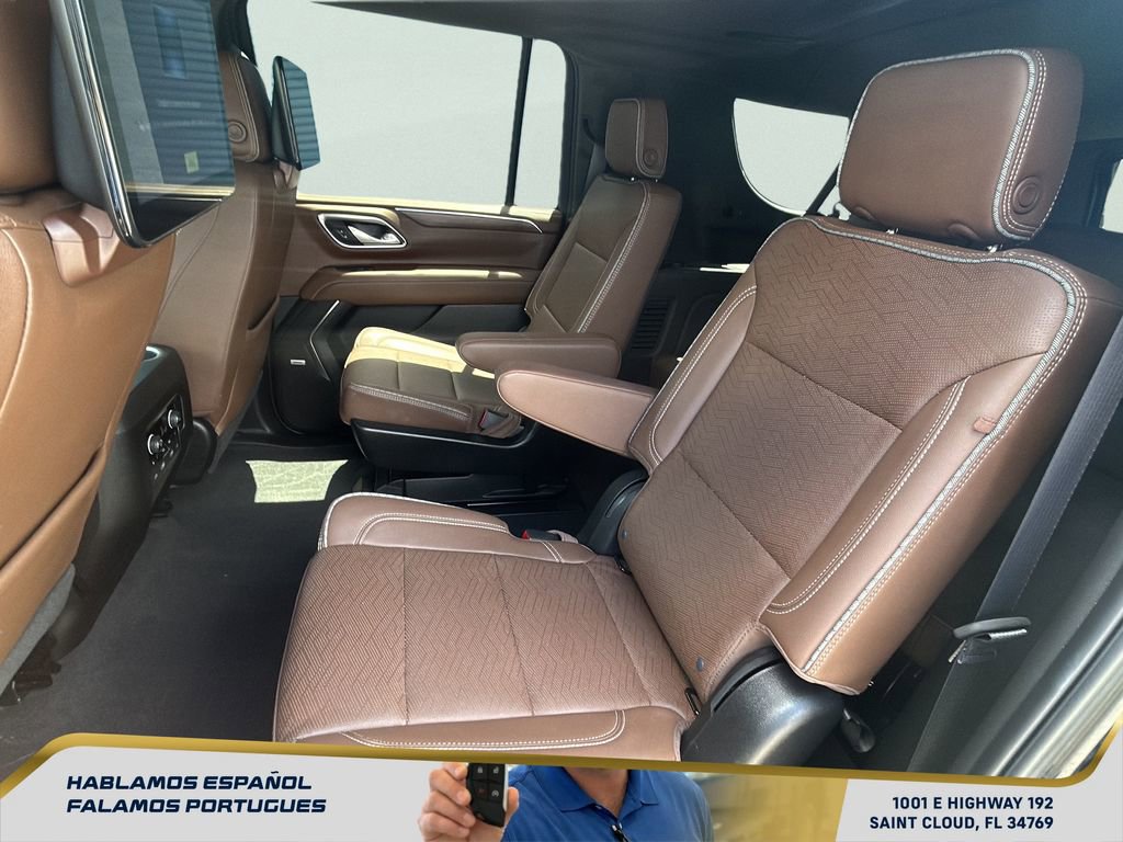 Used 2024 Chevrolet Suburban High Country AWD/4WD image 25