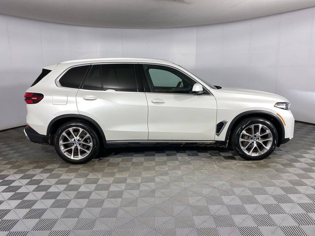 Certified 2024 BMW X5 xDrive40i w/ Parking Assistance Package image 35
