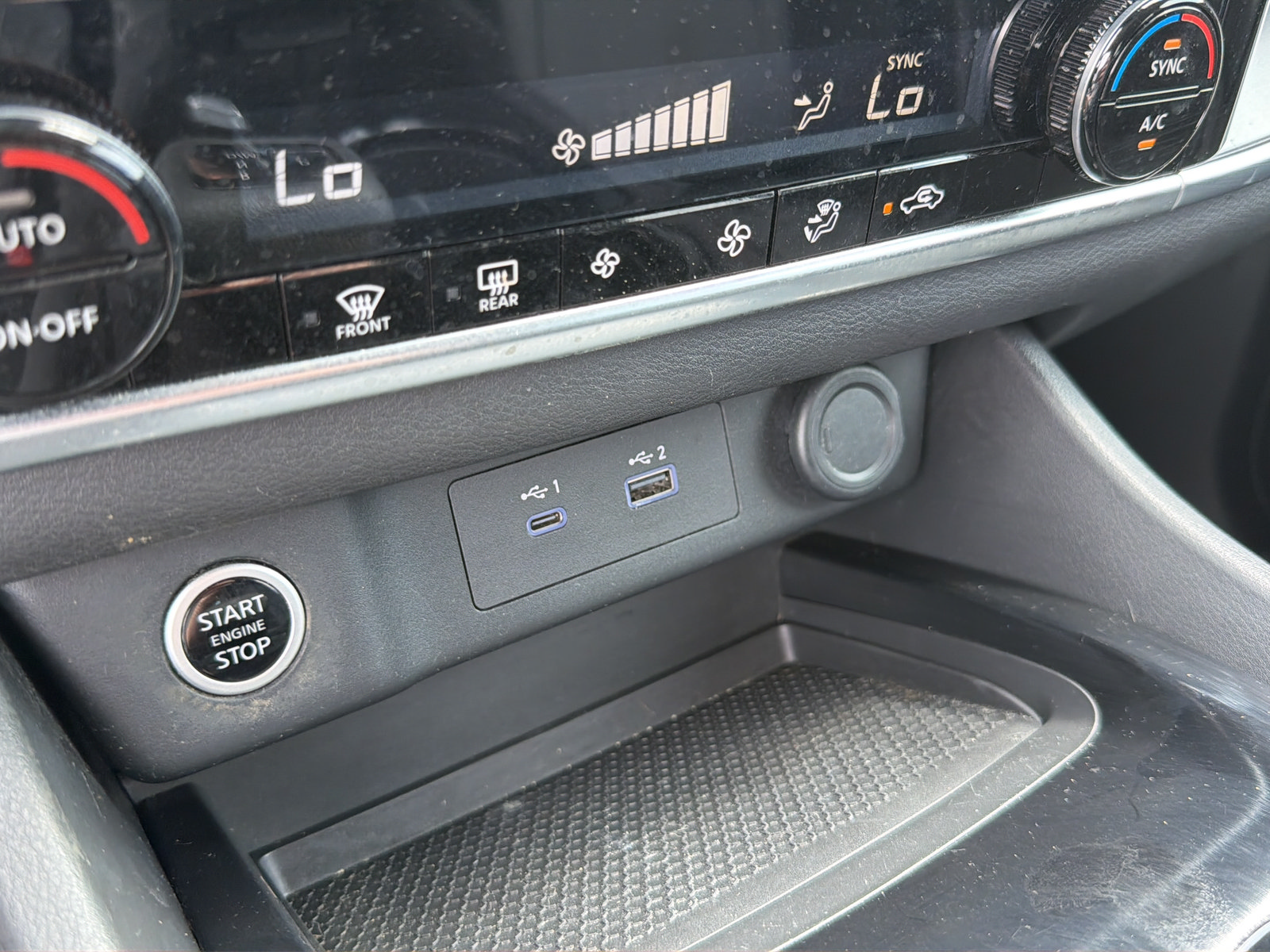 Used 2021 Nissan Rogue SV FWD image 26