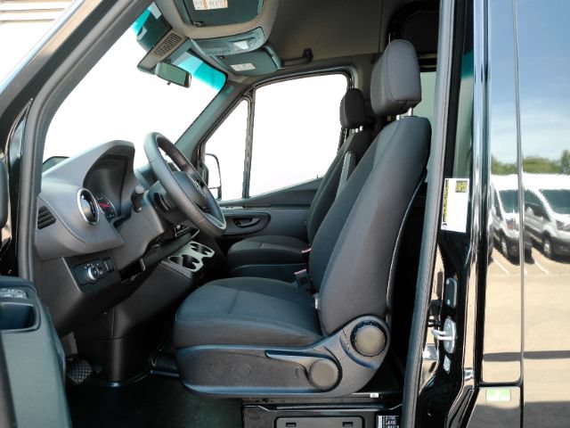 Used 2026 Mercedes-Benz Sprinter 2500 image 18