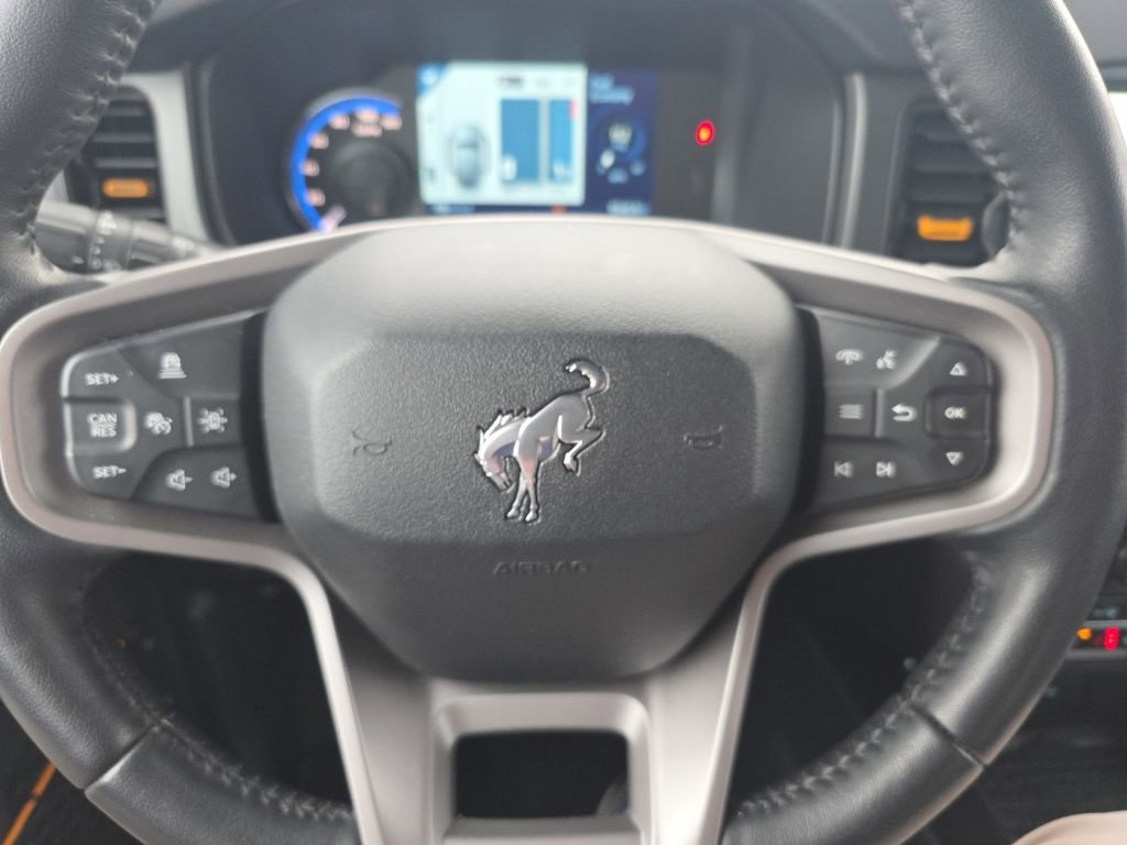 Used 2024 Ford Bronco Badlands image 16