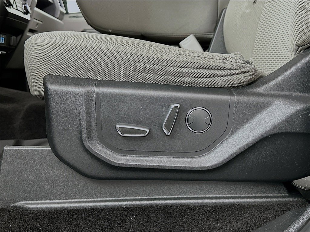 Used 2016 Ford F150 XLT w/ Equipment Group 302A Luxury image 19