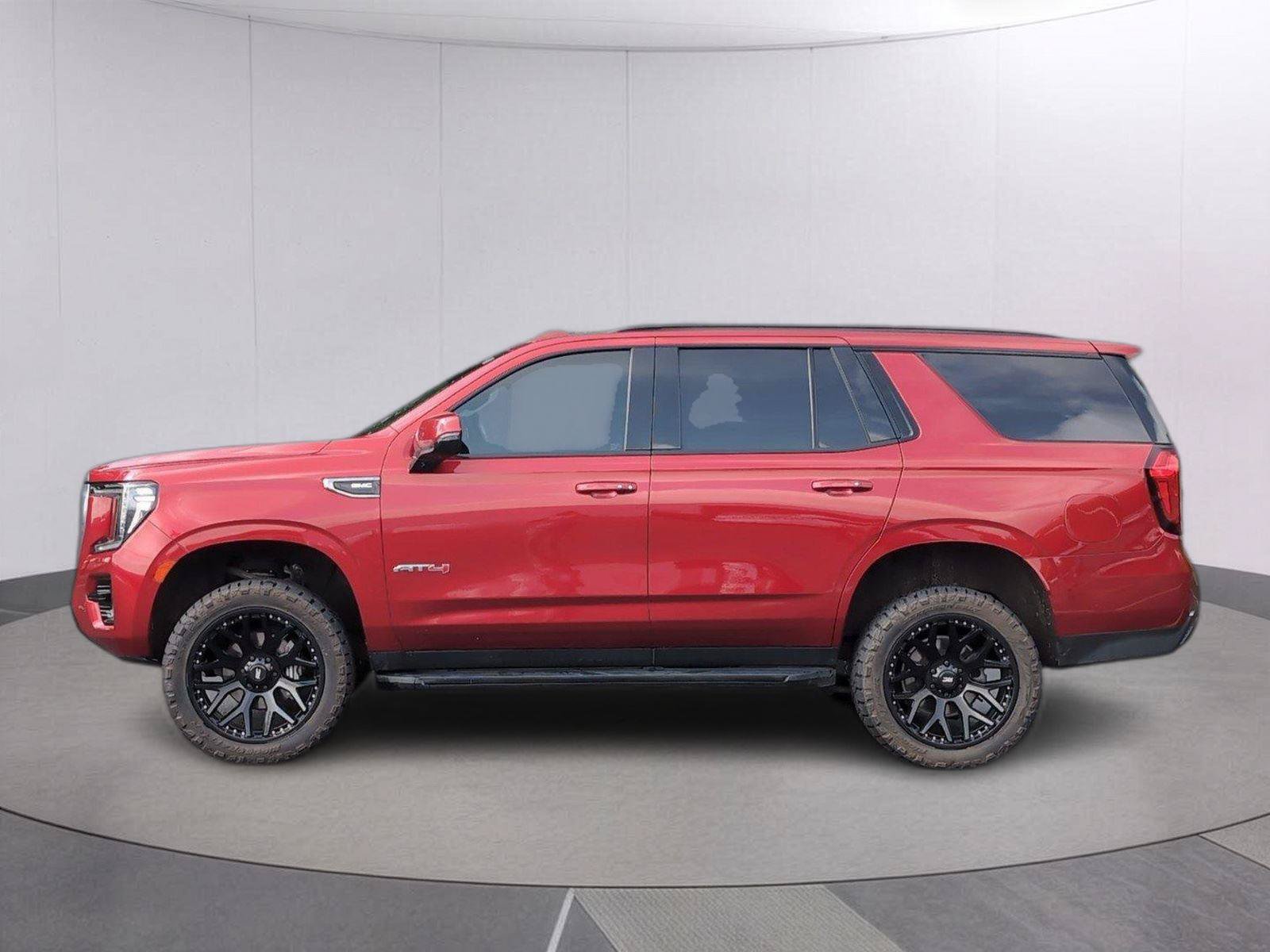 Used 2023 GMC Yukon AT4 AWD/4WD image 2