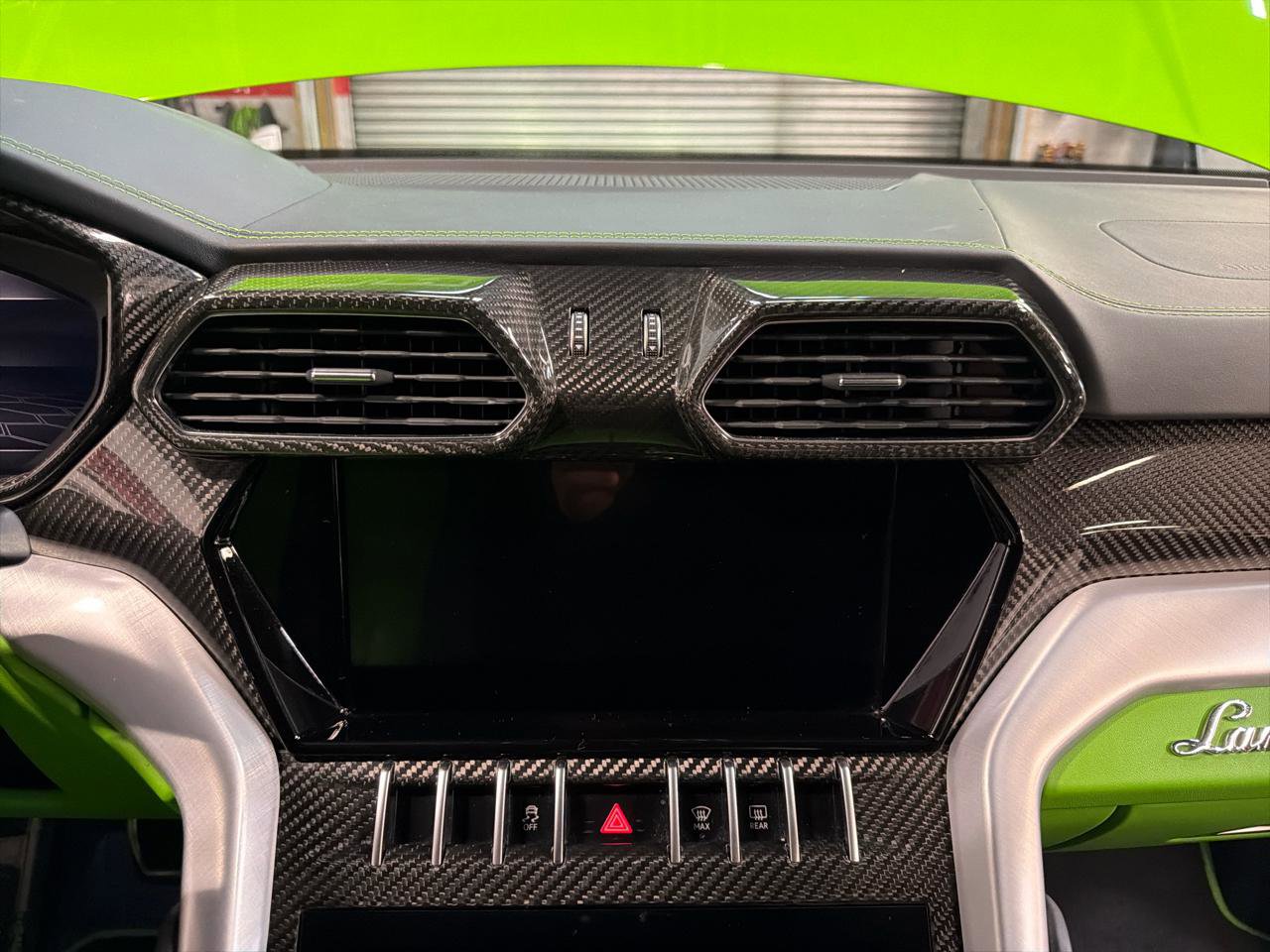 Used 2022 Lamborghini Urus AWD/4WD image 20