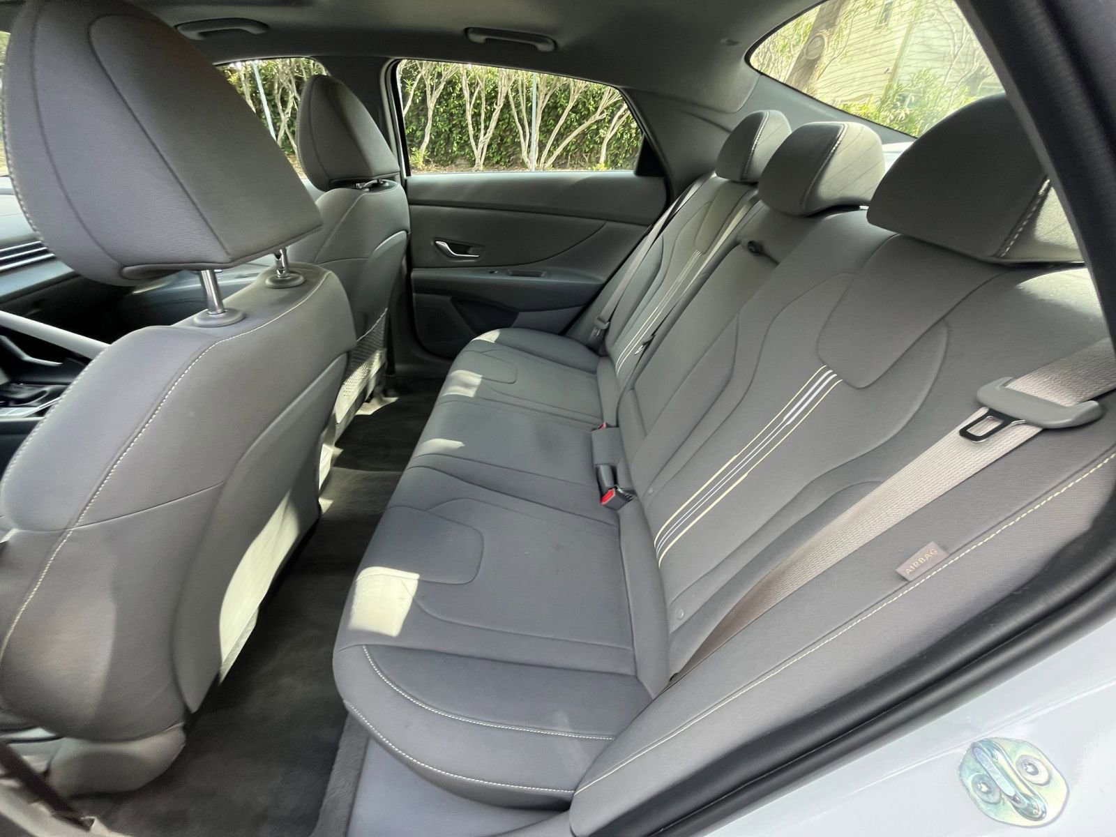 Used 2025 Hyundai Elantra SEL image 25