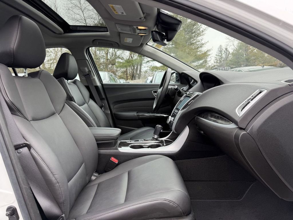 Used 2020 Acura TLX FWD image 15