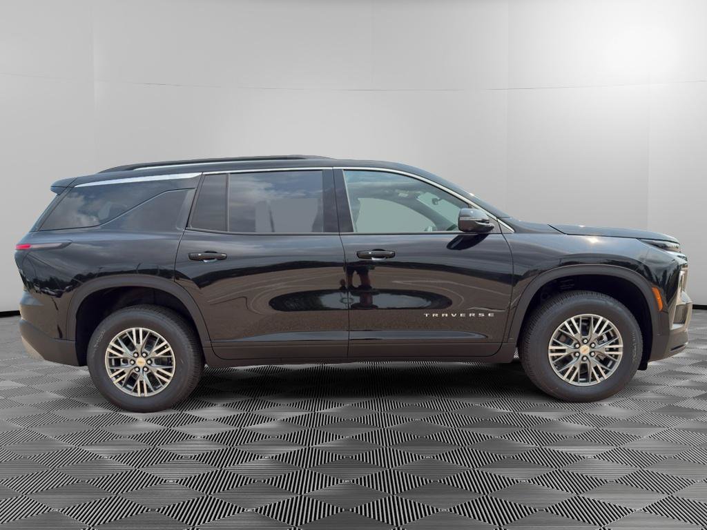 New 2026 Chevrolet Traverse LT w/ Driver Confidence Package FWD image 5