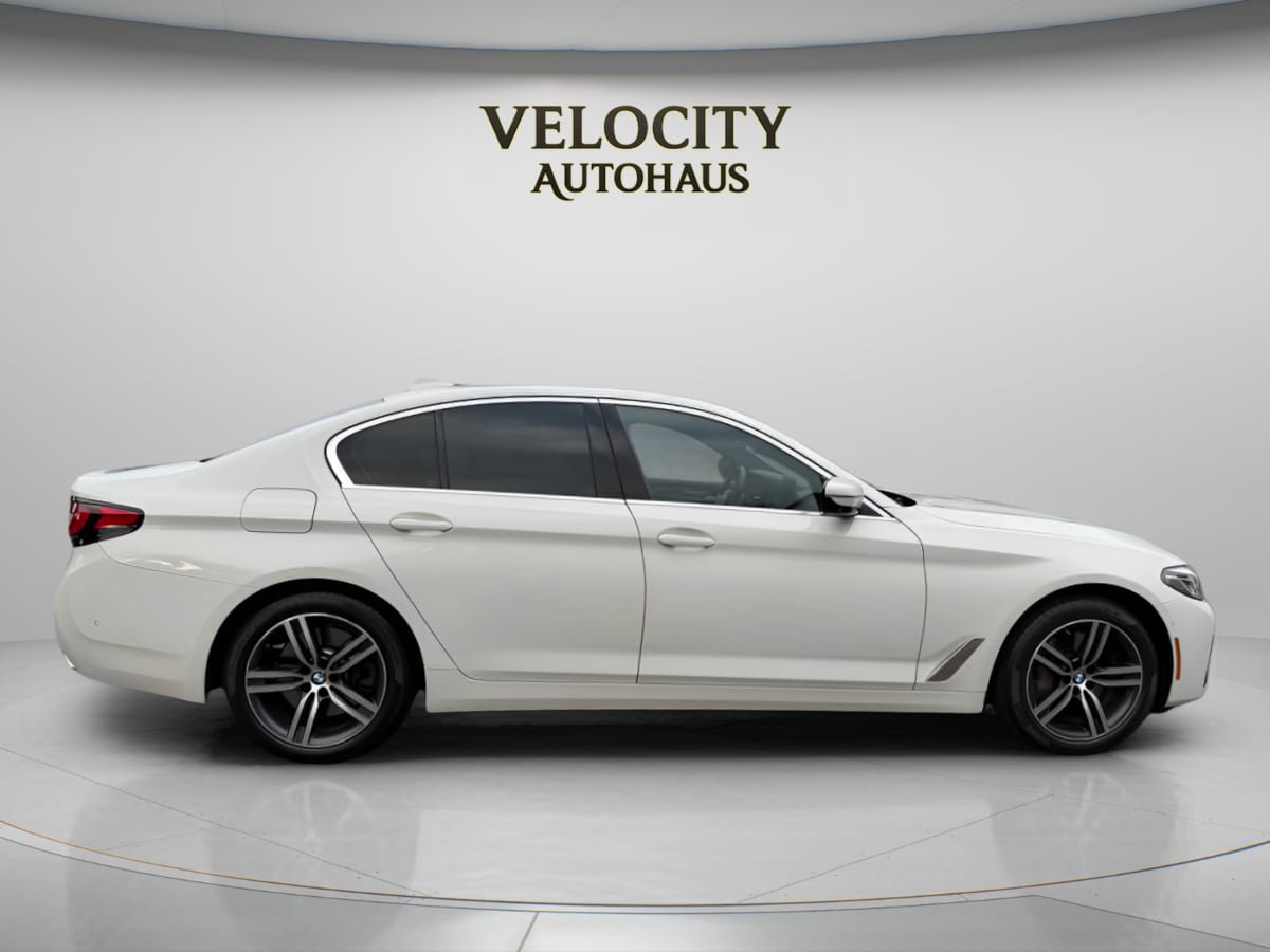 Used 2021 BMW 540i xDrive w/ Convenience Package AWD/4WD image 16