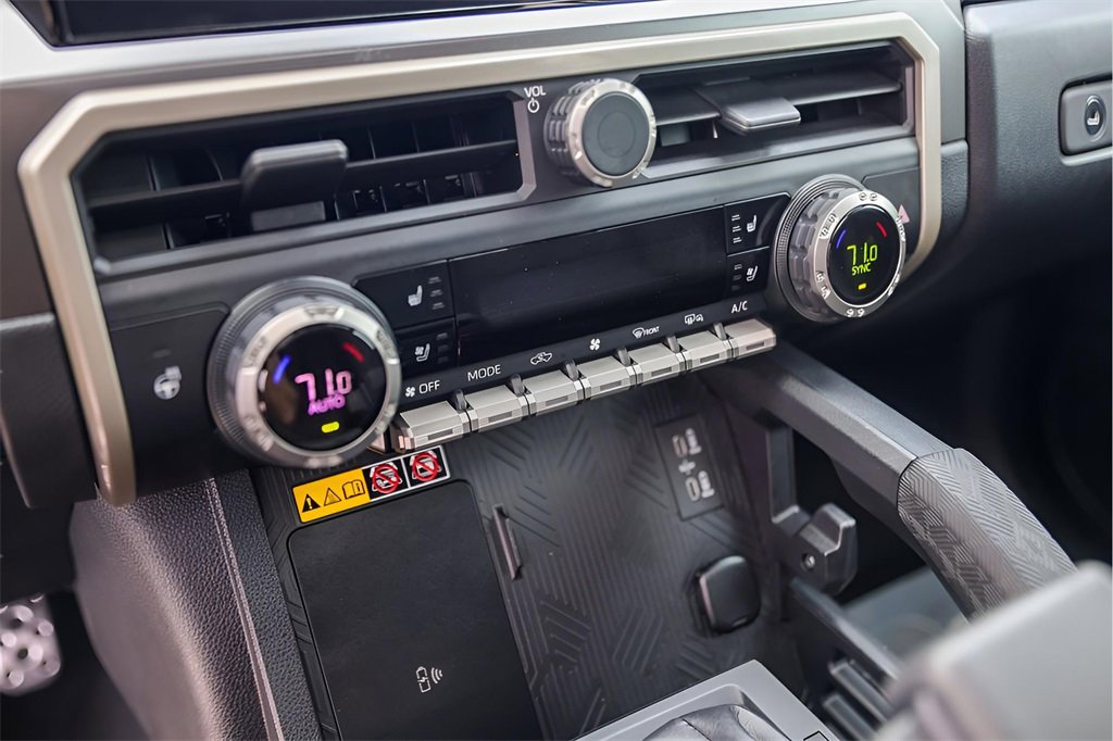 Used 2024 Toyota Tacoma 4x4 Double Cab Hybrid image 21