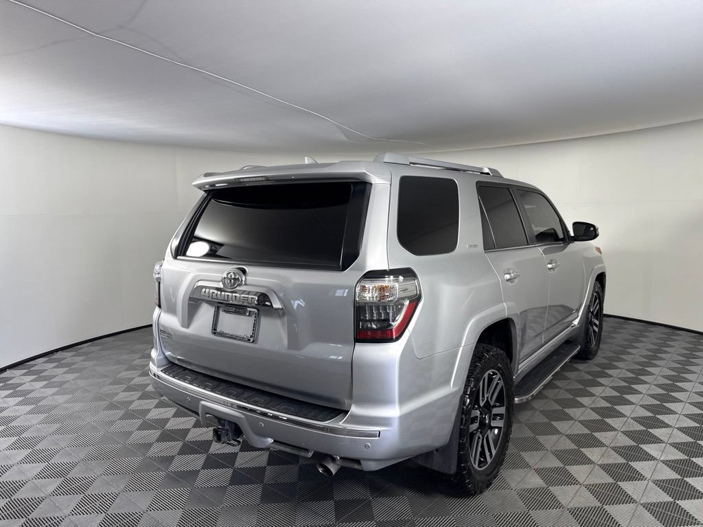 Used 2022 Toyota 4Runner Limited AWD/4WD image 5