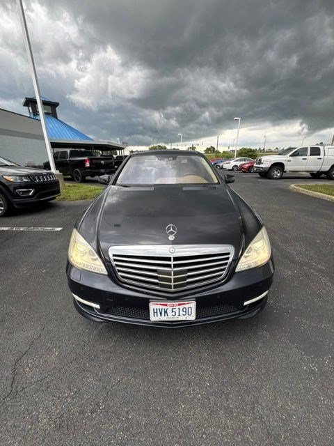Used 2010 Mercedes-Benz S 550 4MATIC image 2
