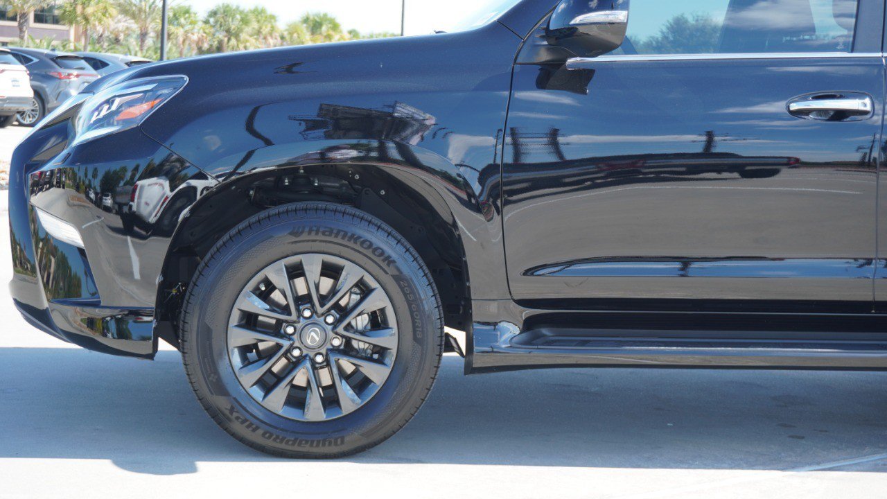 Certified 2023 Lexus GX 460 Premium w/ Premium Package AWD/4WD image 11