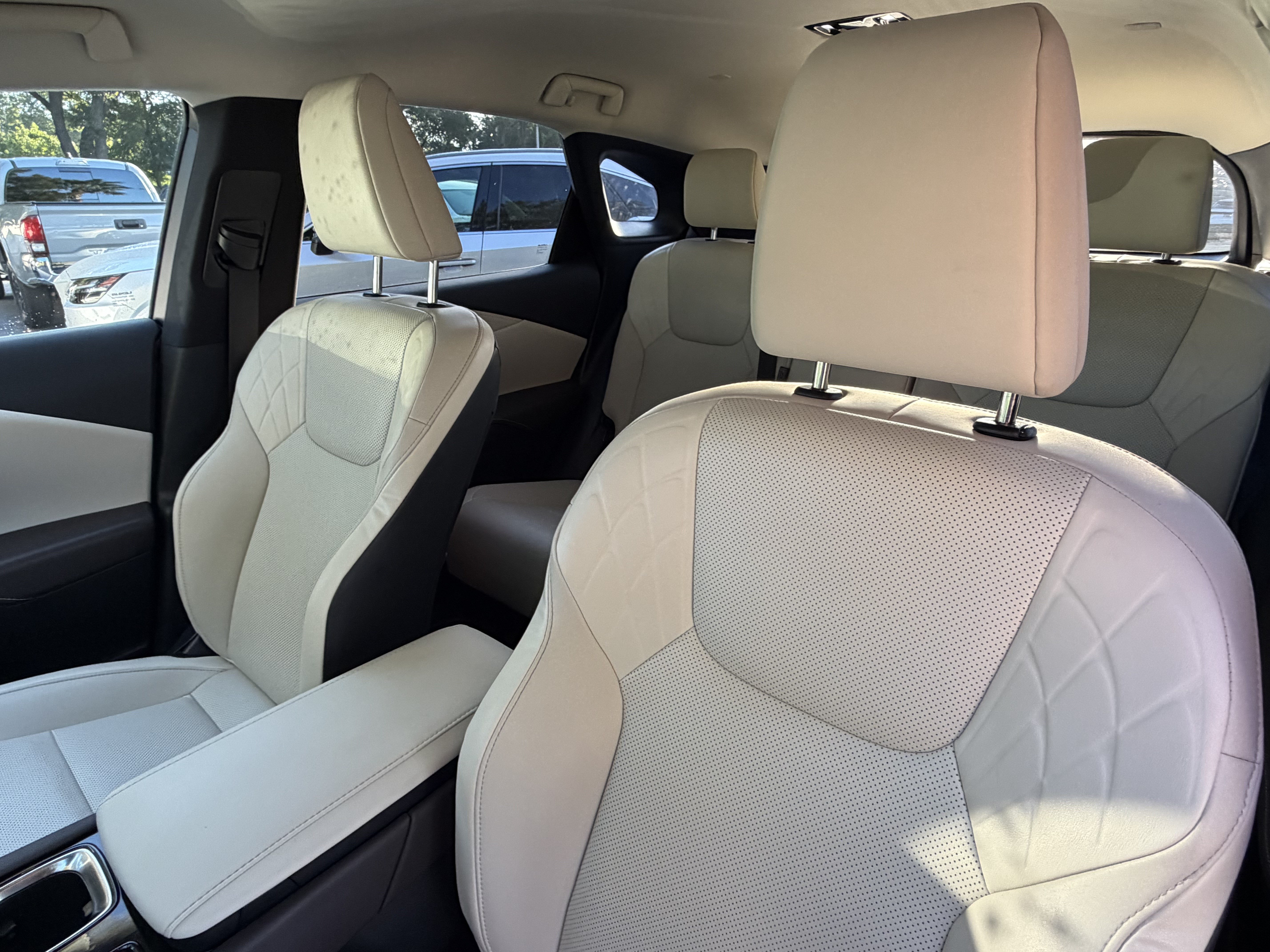 Used 2023 Lexus RX 350 FWD image 17