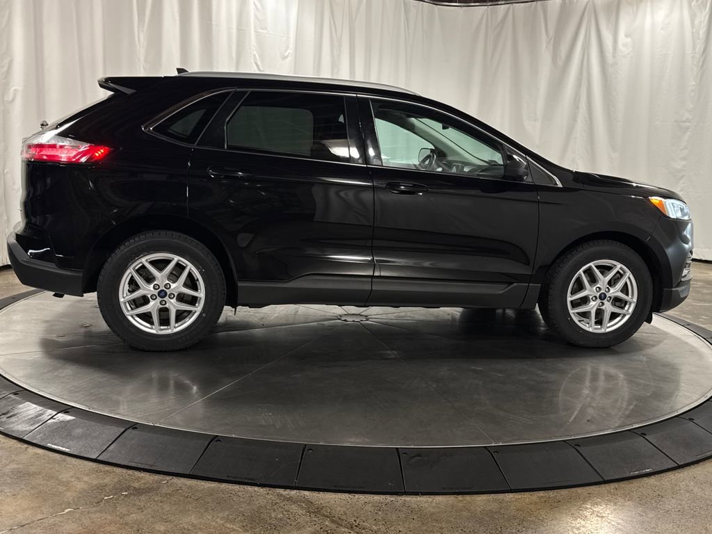 Used 2021 Ford Edge SEL w/ Convenience Package image 15