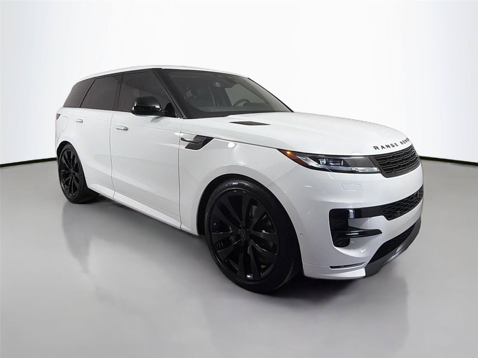New 2026 Land Rover Range Rover Sport Dynamic SE AWD/4WD image 3
