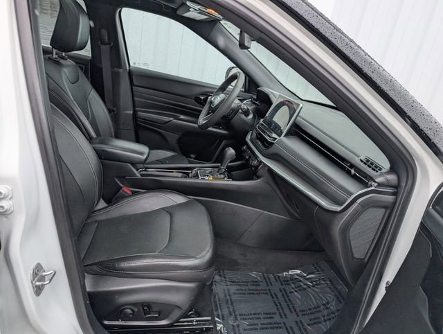 Used 2023 Jeep Compass High Altitude w/ Driver Assist Group I image 32