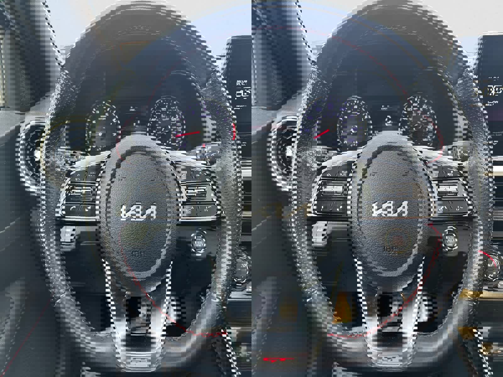 Used 2022 Kia Forte GT image 12