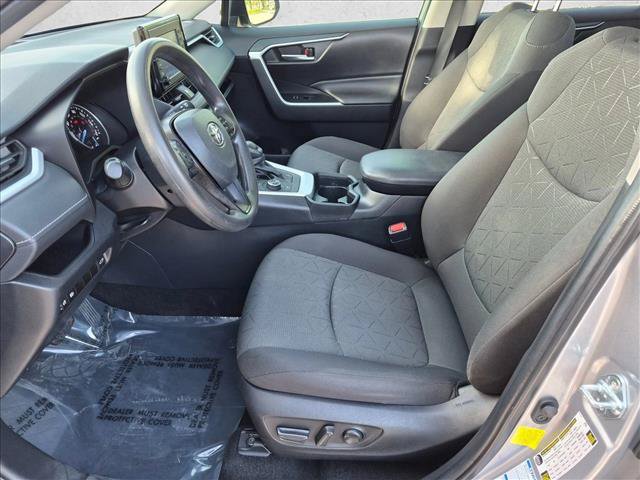 Certified 2021 Toyota RAV4 XLE w/ Convenience Package AWD/4WD image 15