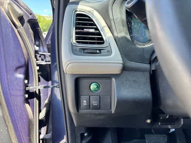 Used 2017 Honda HR-V EX image 10