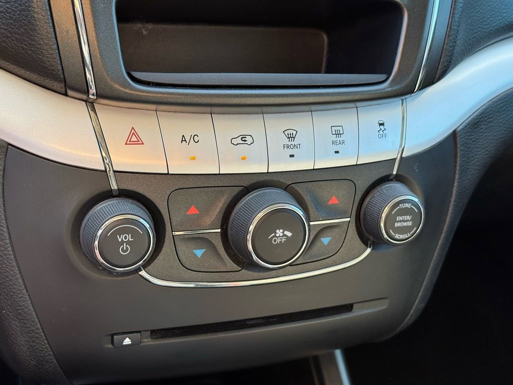 Used 2018 Dodge Journey SXT w/ Connectivity Group image 29