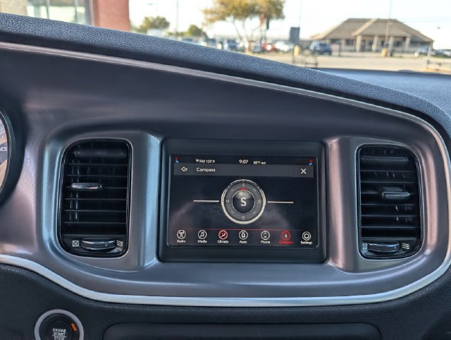 Used 2020 Dodge Charger SXT w/ Driver Convenience Group RWD image 7