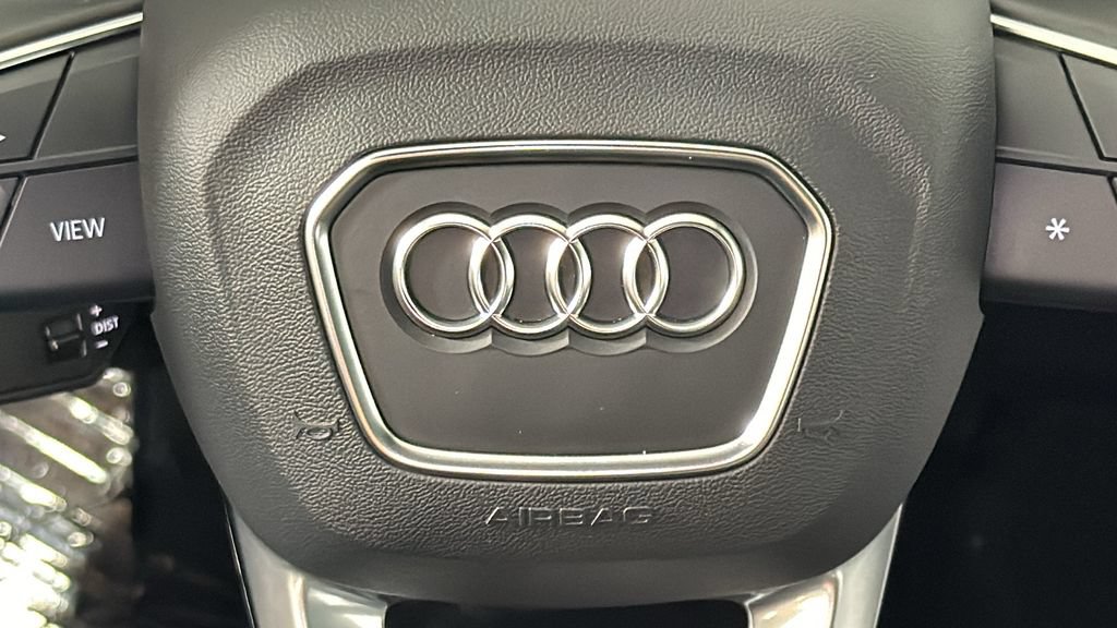 Used 2023 Audi Q8 Prestige AWD/4WD image 18