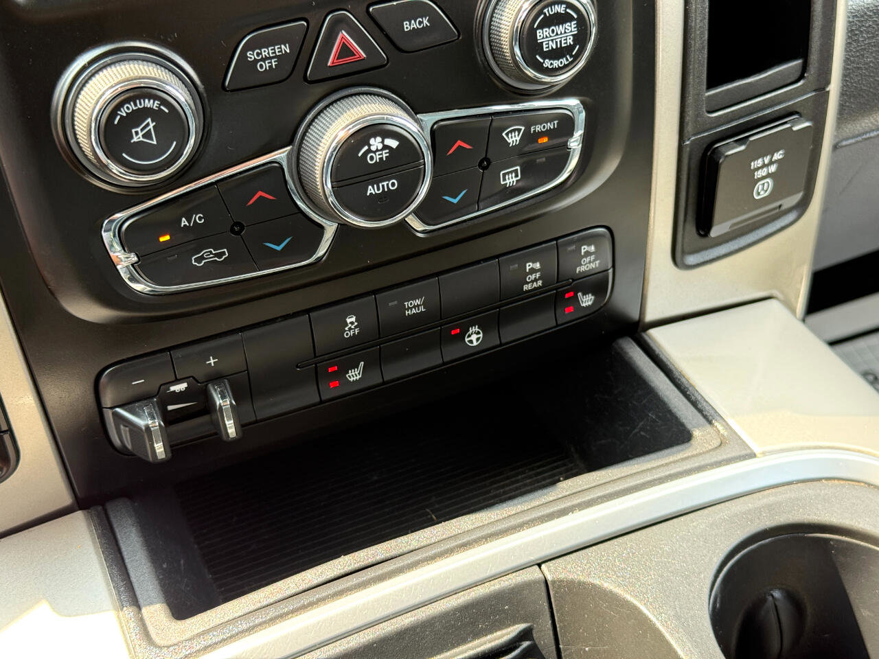 Used 2018 RAM 1500 Big Horn image 24