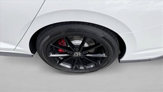 Used 2026 Volkswagen Jetta GLI Autobahn FWD image 9