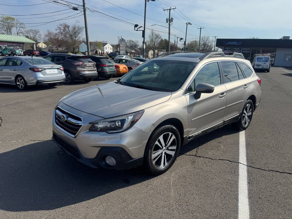 Used 2018 Subaru Outback 3.6R Limited image 1