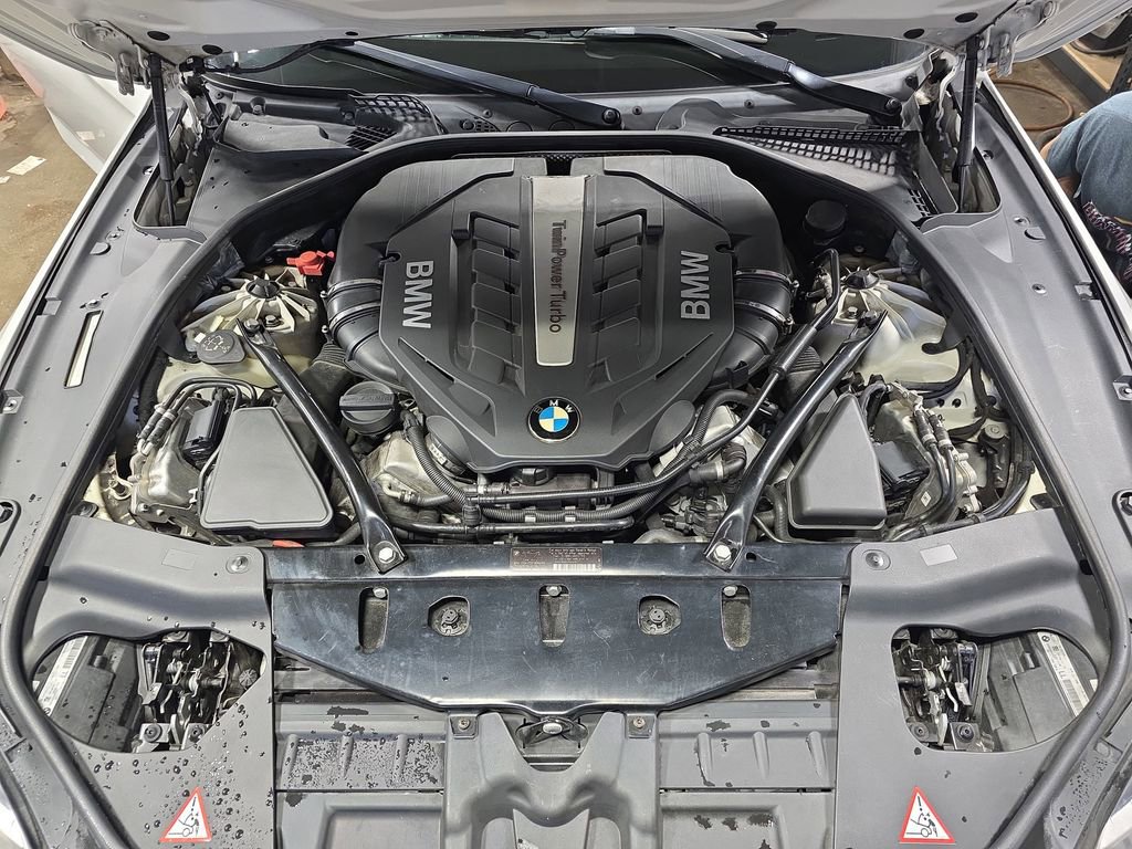 Used 2013 BMW 650i Convertible image 26