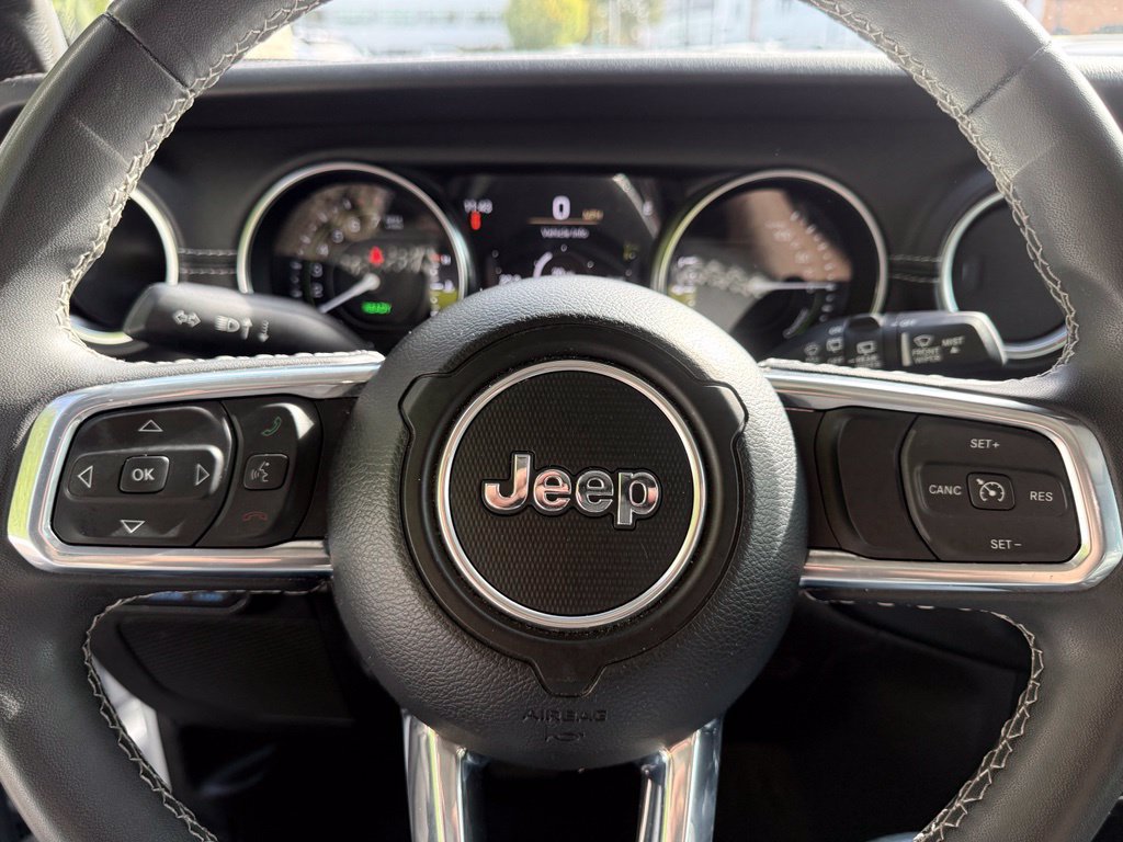 Used 2023 Jeep Wrangler Unlimited Sahara AWD/4WD image 33