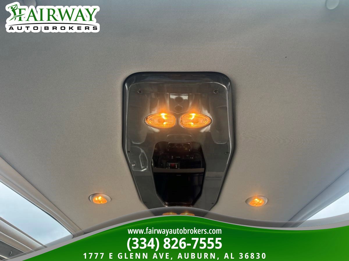 Used 2017 GMC Savana 2500 RWD image 25