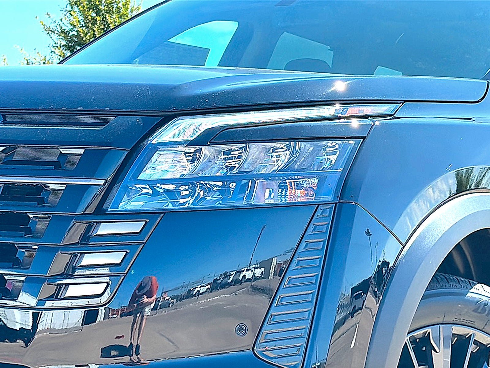 New 2026 Nissan Pathfinder SL w/ SL Premium Package FWD image 4
