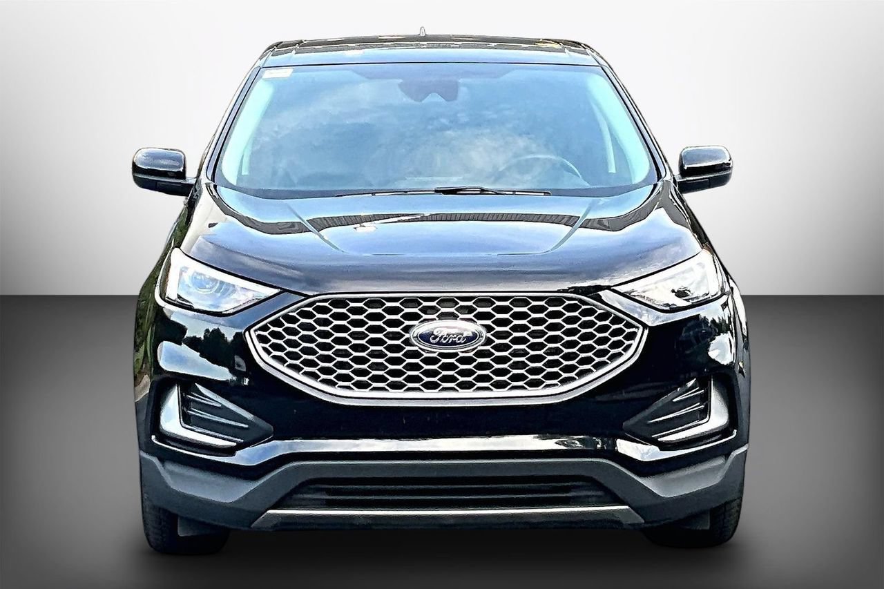 Used 2024 Ford Edge SEL AWD/4WD image 3